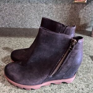 Sorel Dark Brown Wedge Joan of Arc Ankle Boot Size 7
